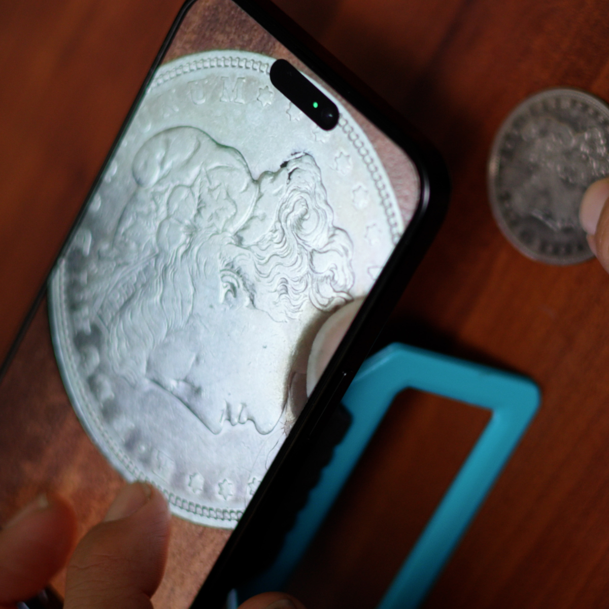 SightStand is Now Available! - The Doctor Recommended Magnifier Phone Stand - with FREE Lens Clip and Free Shipping